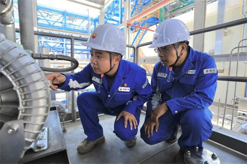 染料廠35萬噸/年苯酚丙酮裝置空氣壓縮機試運行成功(圖2)