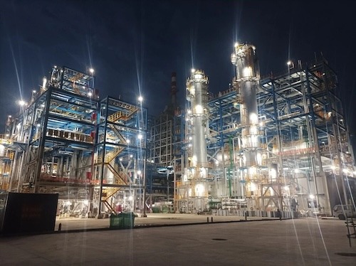 化肥廠60萬噸/年苯乙烯裝置核心設(shè)備——乙烯壓縮機氮氣試運行(圖1)