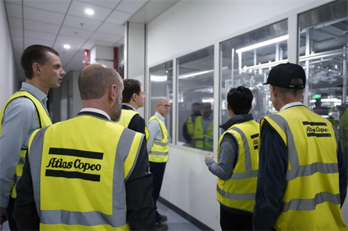 瑞典銀瑞達集團赴阿特拉斯科普柯壓縮機技術無錫園區(qū)考察_壓縮機(圖2)